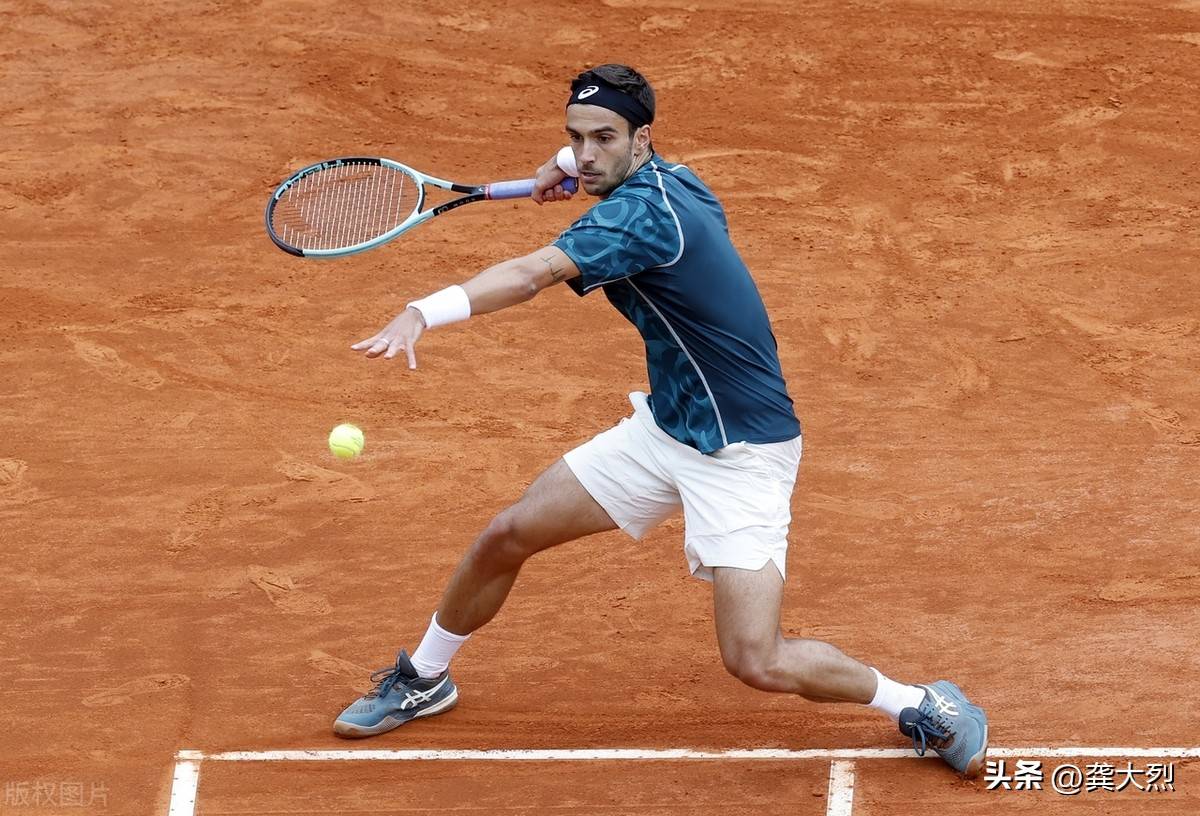 蒙特卡洛大师赛碾压温网，西西帕斯惊艳四座