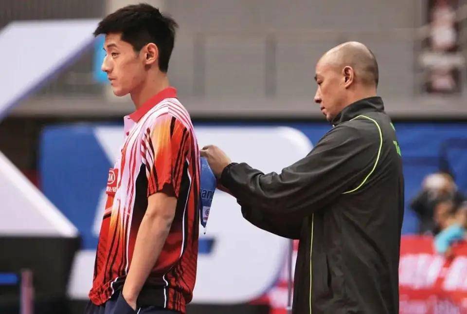 中国队鏖战德国队,张继科关键制胜 中国队鏖战德国队,张继科关键制胜