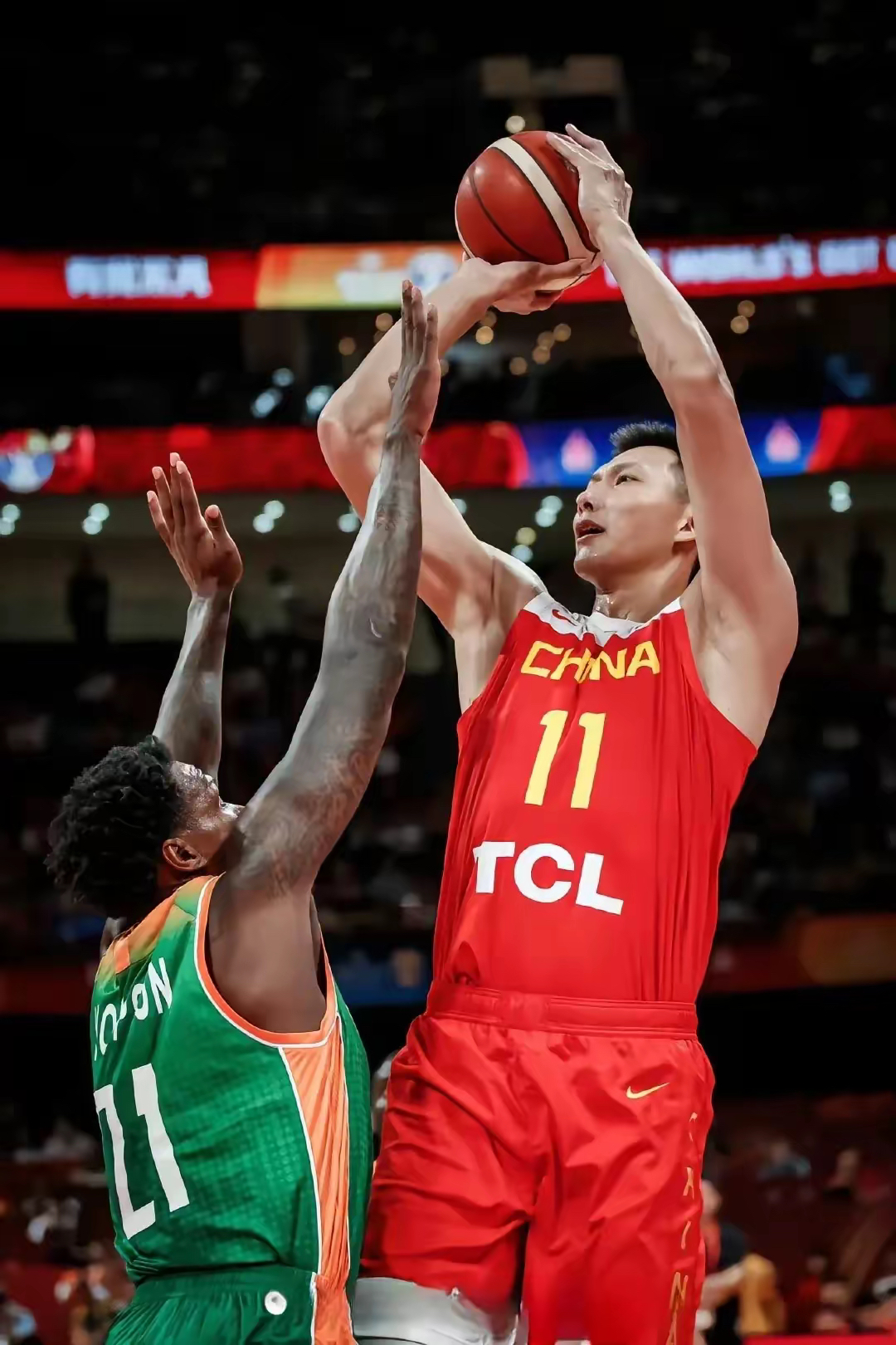 76人横扫篮网，易建联扛起全队