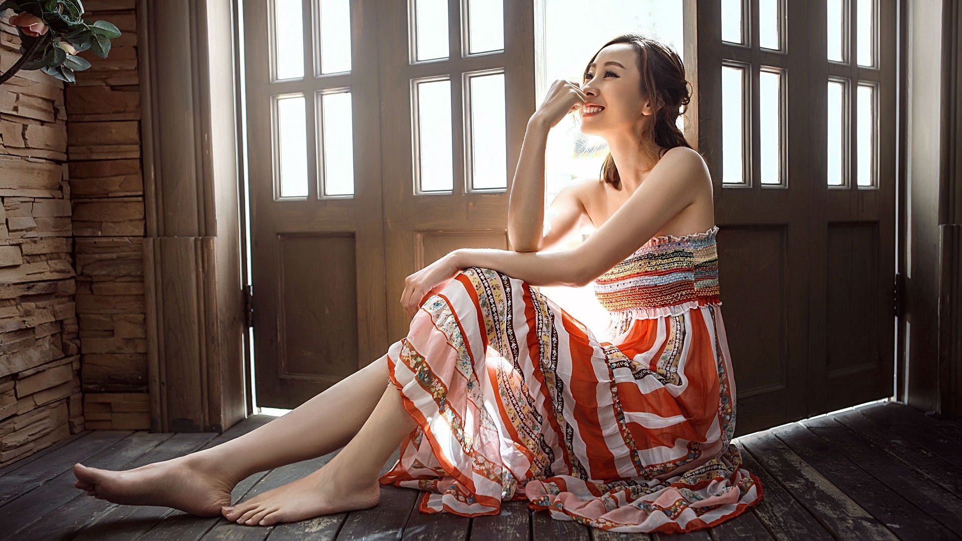 巨人脚下，小个子在丹佛高原写下神话，当米切尔扼住约基奇咽喉